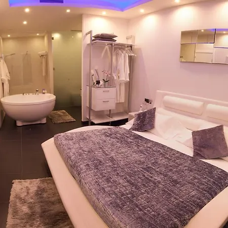 Sisu Boutique (adults Only)
