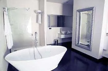 Sisu Boutique (adults Only) 4* Marbellac